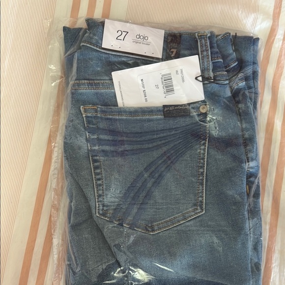 7 For All Mankind Dojo Jeans - Picture 3 of 3